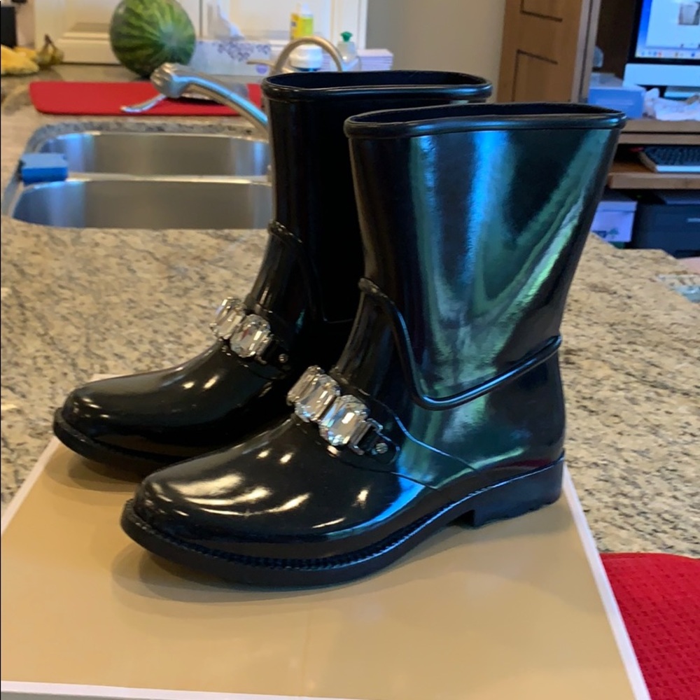 Beautiful Michael Kors black rain boots. Size 7
